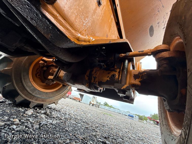 image for item FV2028 1999 Case 560 trencher