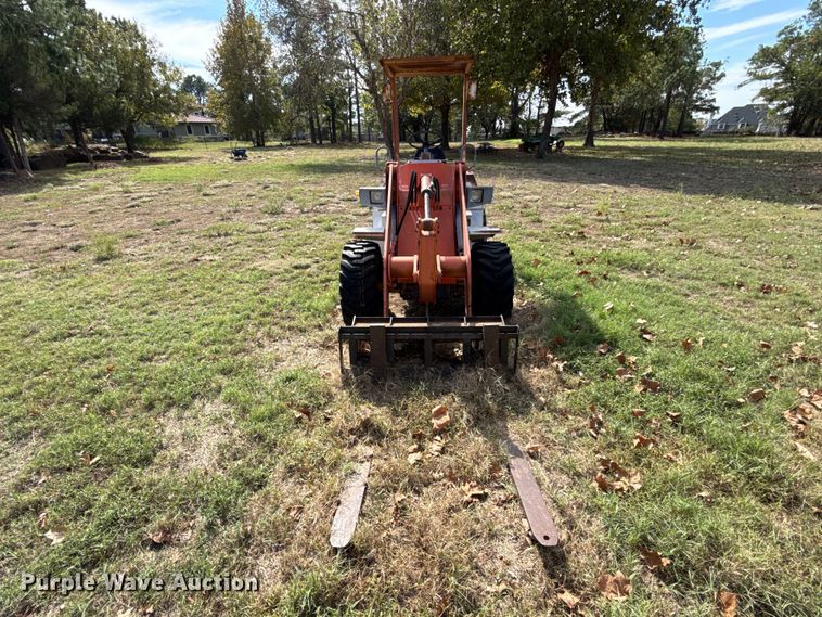 image for item FV2041 Kubota R-400 wheel loader