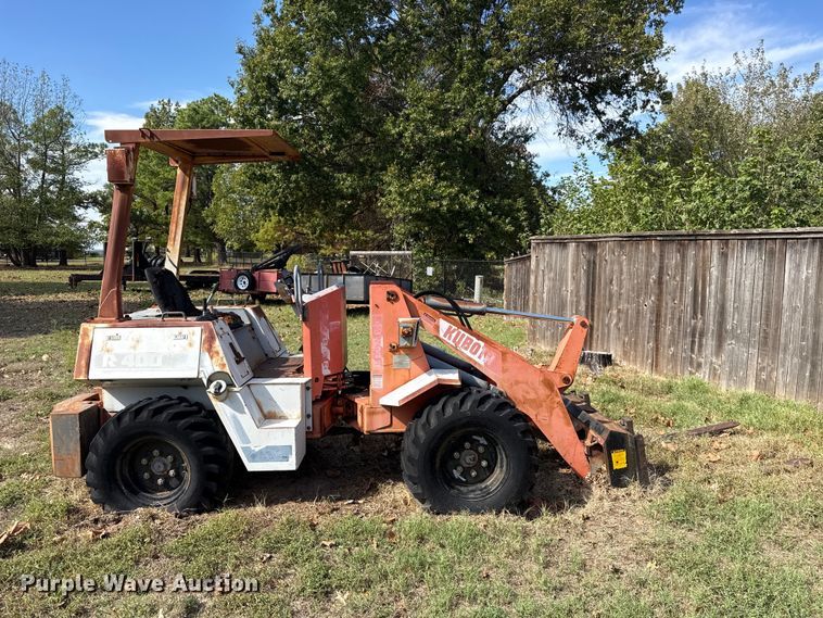 image for item FV2041 Kubota R-400 wheel loader