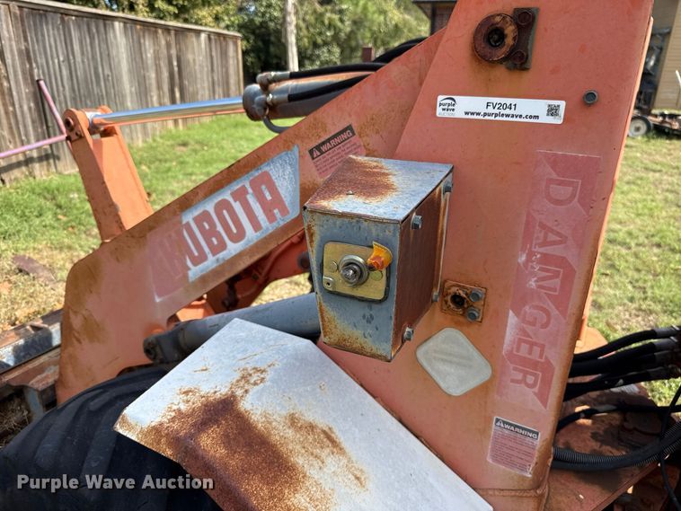 image for item FV2041 Kubota R-400 wheel loader