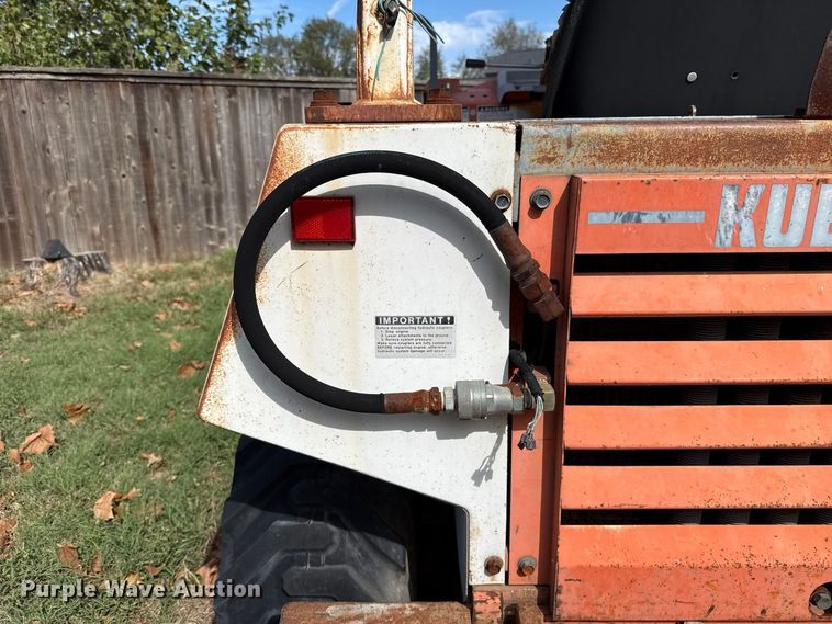 image for item FV2041 Kubota R-400 wheel loader