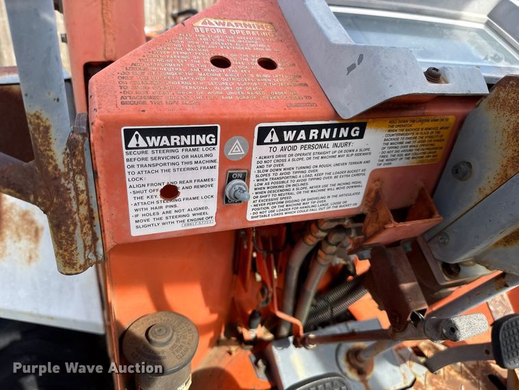 image for item FV2041 Kubota R-400 wheel loader