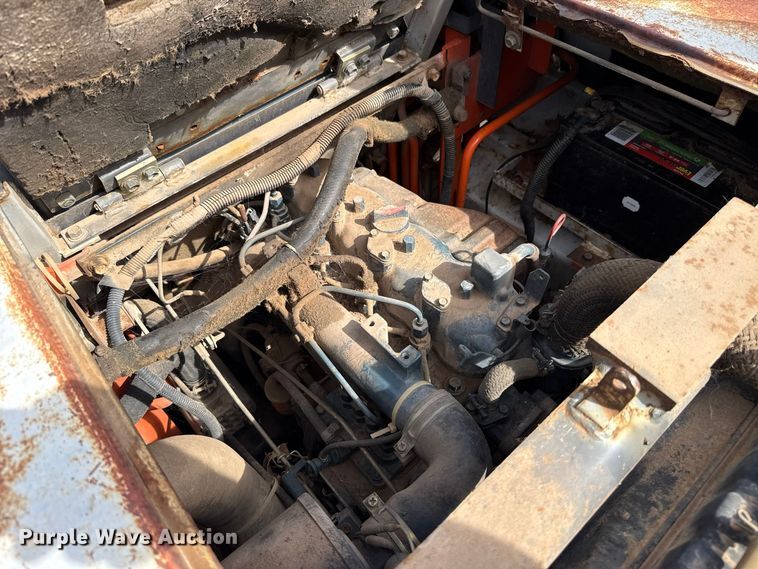 image for item FV2041 Kubota R-400 wheel loader