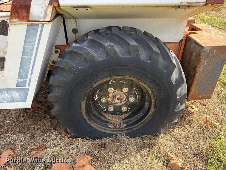 image for item FV2041 Kubota R-400 wheel loader