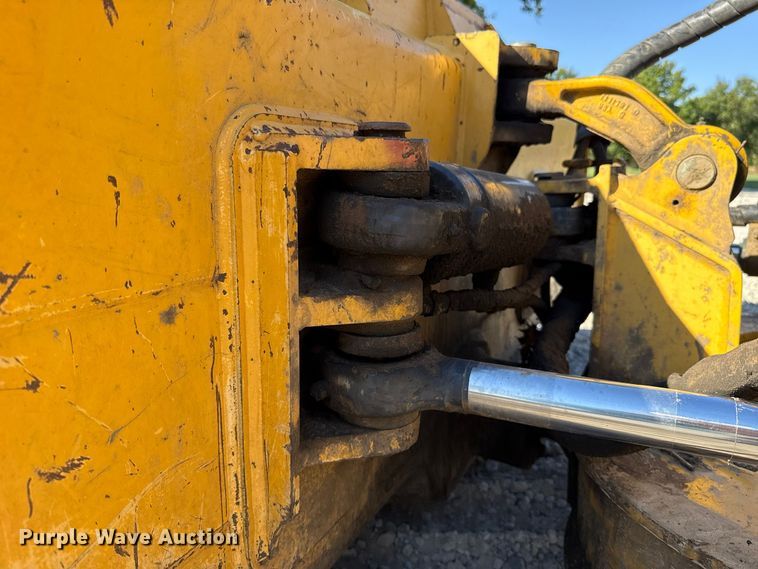2003 John Deere 650H LT