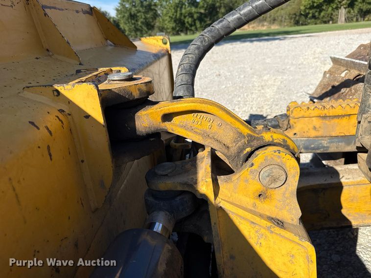 2003 John Deere 650H LT
