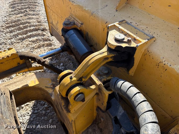 2003 John Deere 650H LT