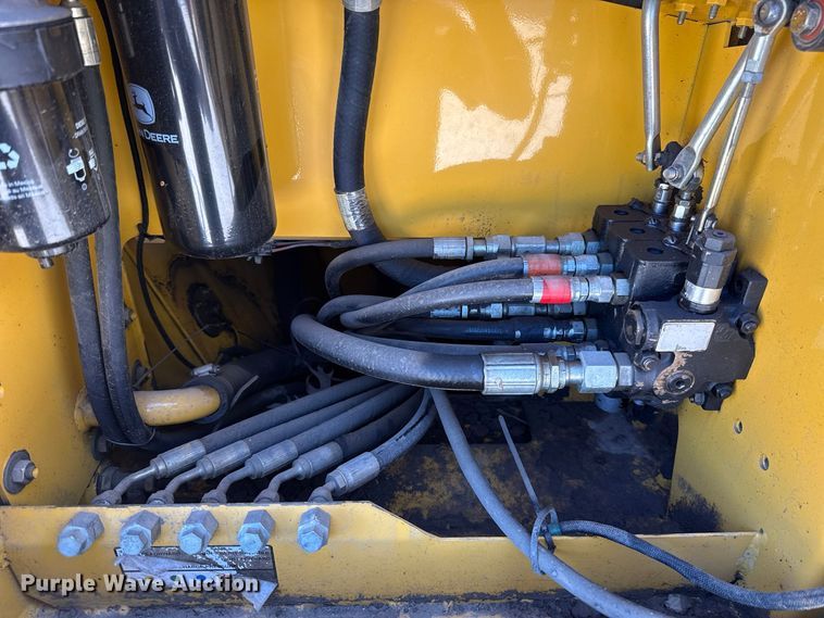2003 John Deere 650H LT