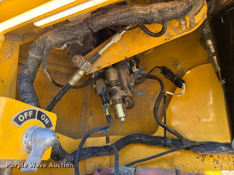 2003 John Deere 650H LT