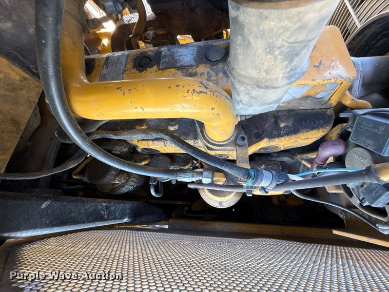 2003 John Deere 650H LT
