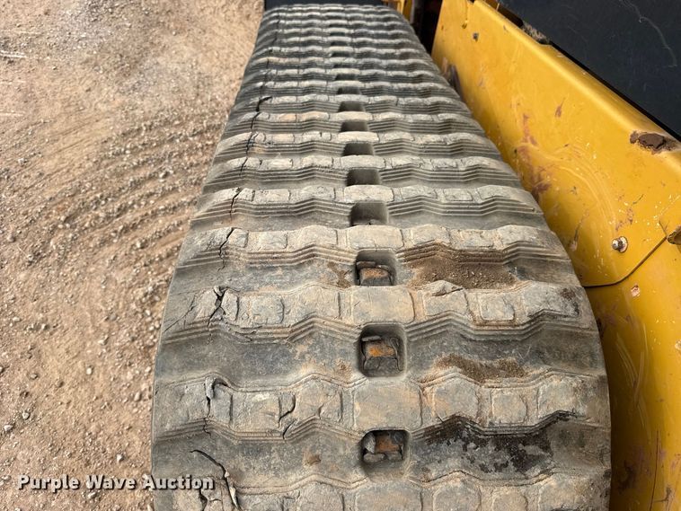 image for item FV2118 2019 Caterpillar 289D3 tracked skid steer loader