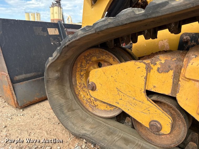 image for item FV2118 2019 Caterpillar 289D3 tracked skid steer loader