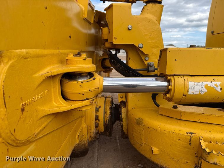 image for item FV2119 2022 Komatsu D61EXi-24 dozer