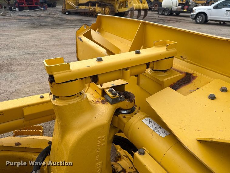 image for item FV2119 2022 Komatsu D61EXi-24 dozer