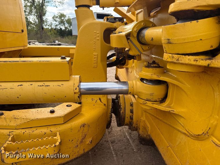 image for item FV2119 2022 Komatsu D61EXi-24 dozer