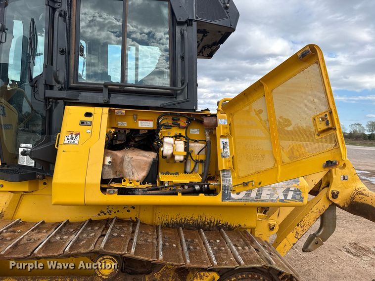 image for item FV2119 2022 Komatsu D61EXi-24 dozer