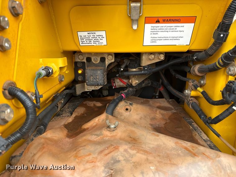 image for item FV2119 2022 Komatsu D61EXi-24 dozer