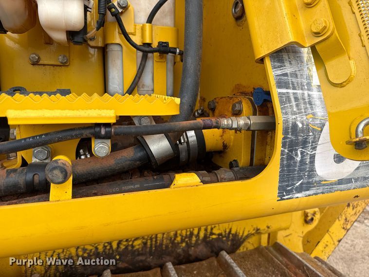 image for item FV2119 2022 Komatsu D61EXi-24 dozer