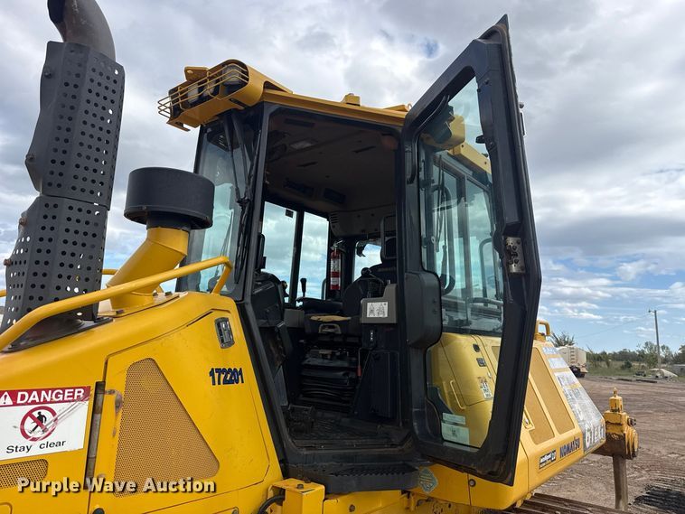 image for item FV2119 2022 Komatsu D61EXi-24 dozer