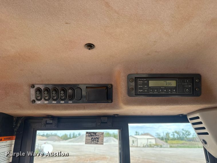 image for item FV2119 2022 Komatsu D61EXi-24 dozer