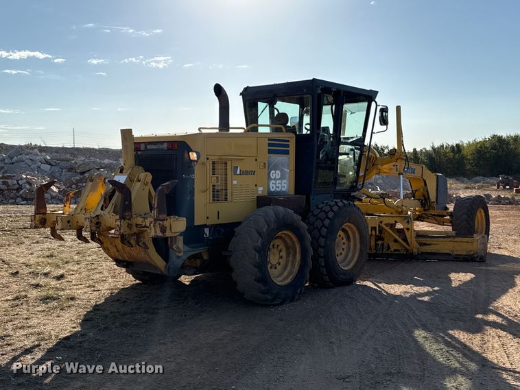 image for item FV2120 2006 Komatsu GD655-3C motor grader