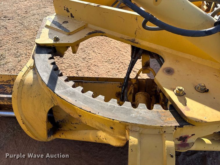 image for item FV2120 2006 Komatsu GD655-3C motor grader