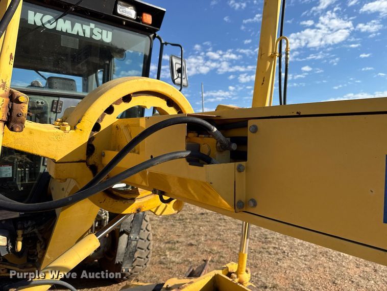 image for item FV2120 2006 Komatsu GD655-3C motor grader