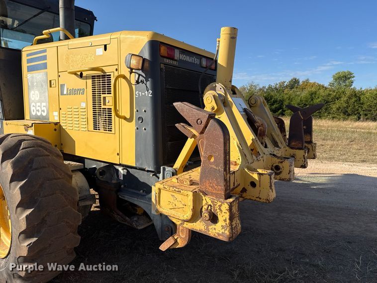 image for item FV2120 2006 Komatsu GD655-3C motor grader