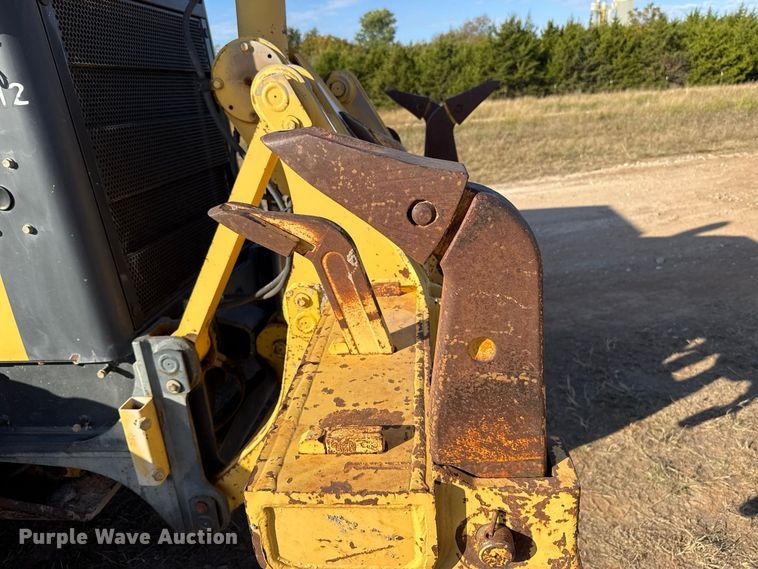 image for item FV2120 2006 Komatsu GD655-3C motor grader