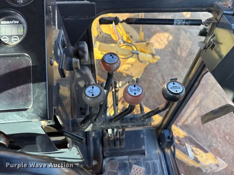 image for item FV2120 2006 Komatsu GD655-3C motor grader