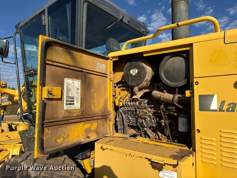 image for item FV2120 2006 Komatsu GD655-3C motor grader