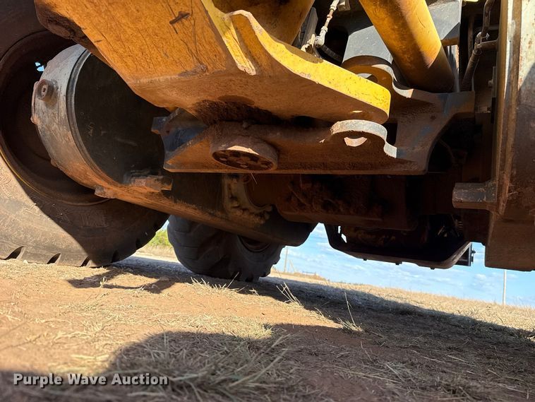 image for item FV2120 2006 Komatsu GD655-3C motor grader