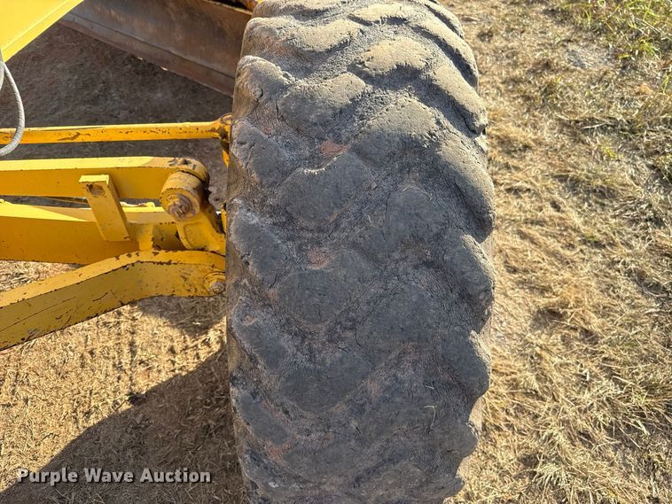 image for item FV2120 2006 Komatsu GD655-3C motor grader