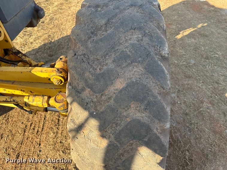 image for item FV2120 2006 Komatsu GD655-3C motor grader