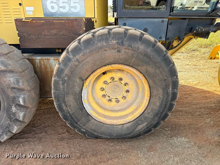 image for item FV2120 2006 Komatsu GD655-3C motor grader