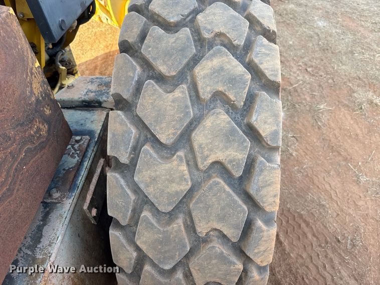 image for item FV2120 2006 Komatsu GD655-3C motor grader