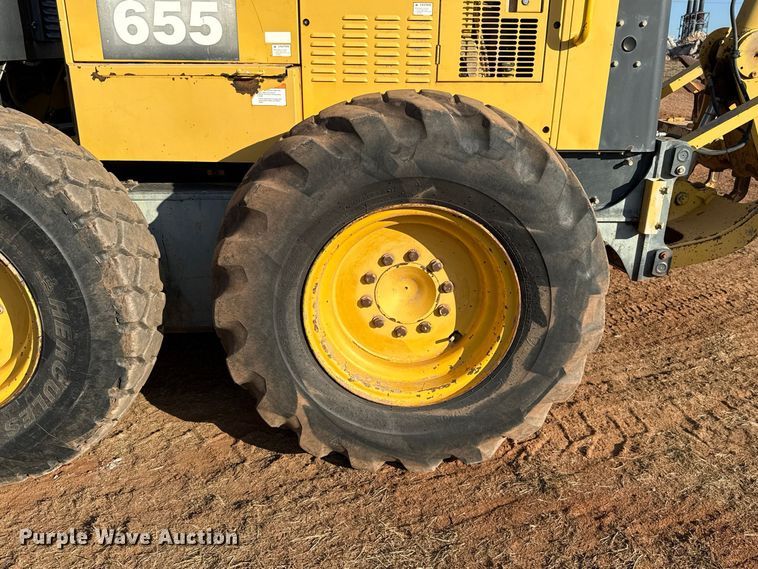 image for item FV2120 2006 Komatsu GD655-3C motor grader