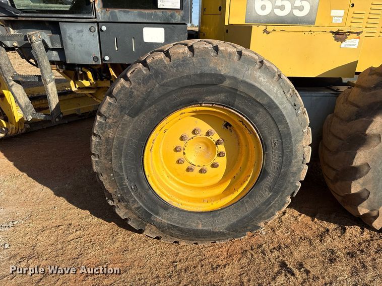 image for item FV2120 2006 Komatsu GD655-3C motor grader