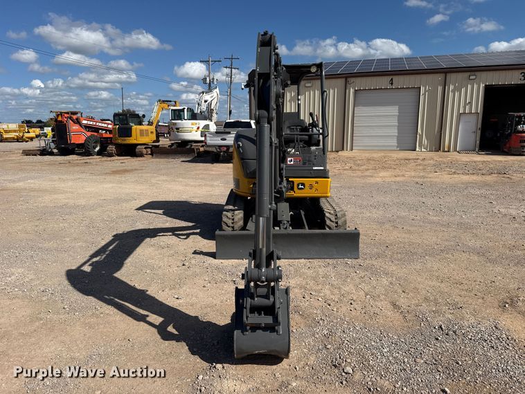 image for item FV2121 2016 John Deere 35G mini excavator