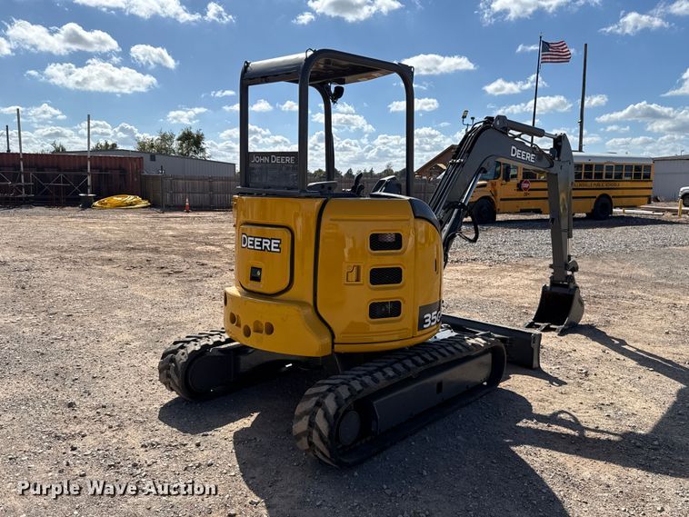 image for item FV2121 2016 John Deere 35G mini excavator