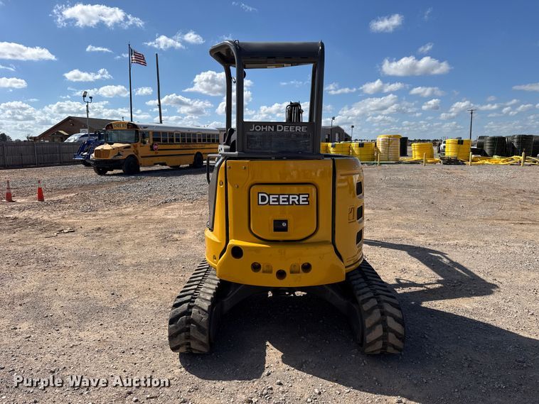 image for item FV2121 2016 John Deere 35G mini excavator