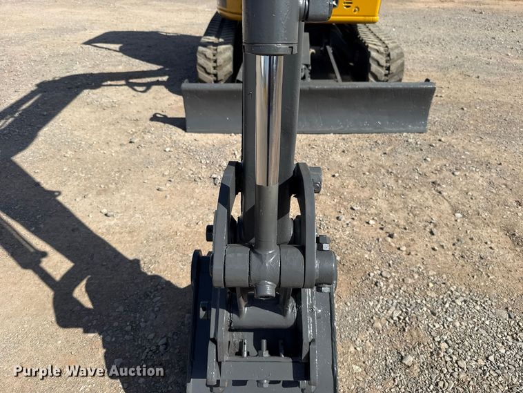 image for item FV2121 2016 John Deere 35G mini excavator
