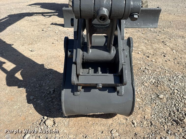 image for item FV2121 2016 John Deere 35G mini excavator