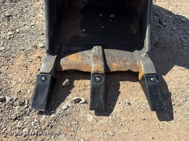 image for item FV2121 2016 John Deere 35G mini excavator