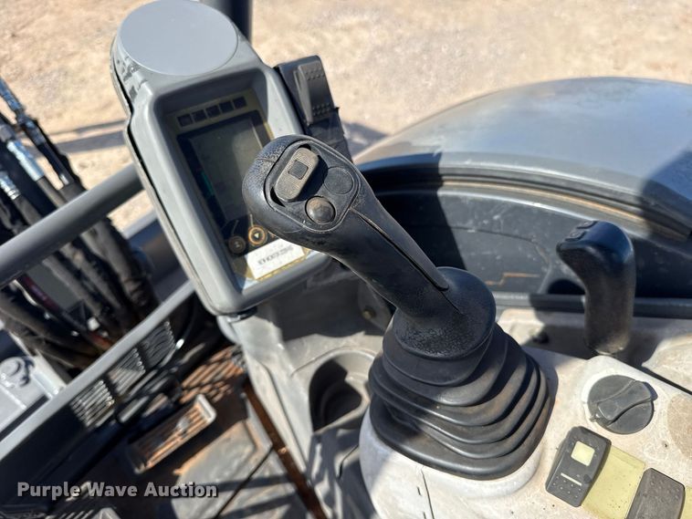image for item FV2121 2016 John Deere 35G mini excavator