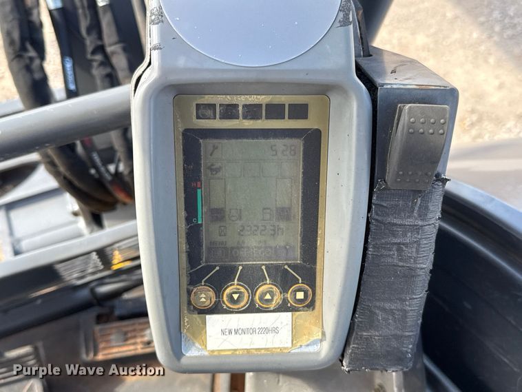 image for item FV2121 2016 John Deere 35G mini excavator