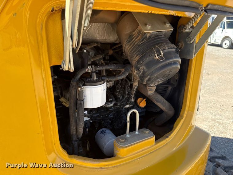image for item FV2121 2016 John Deere 35G mini excavator