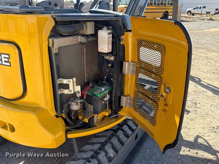 image for item FV2121 2016 John Deere 35G mini excavator