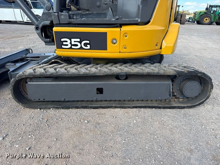 image for item FV2121 2016 John Deere 35G mini excavator