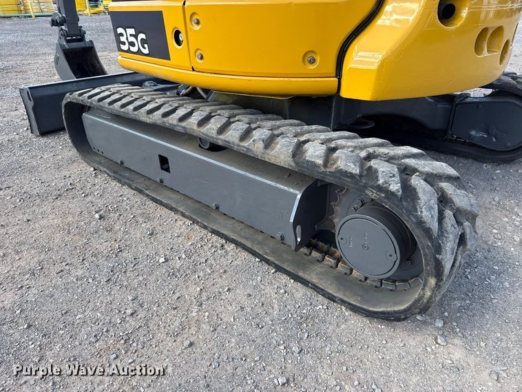 image for item FV2121 2016 John Deere 35G mini excavator